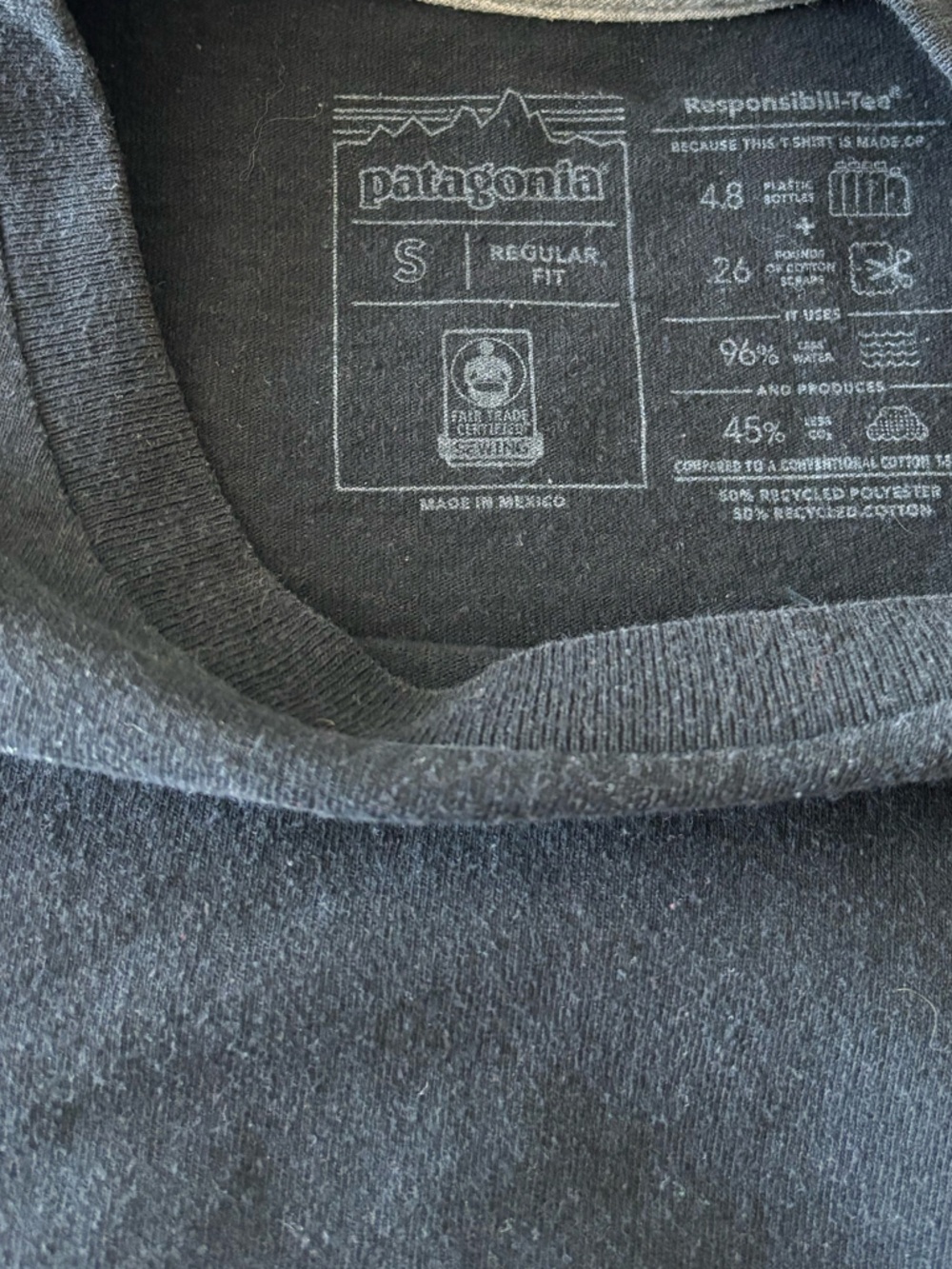 Vintage Patagonia Black Crewneck Long Sleeve T-shirt size small - Picture 3 of 3